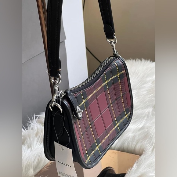 💰SOLD - CG177 - Coach Swinger 20 with Plaid Print - Picture 2 of 11